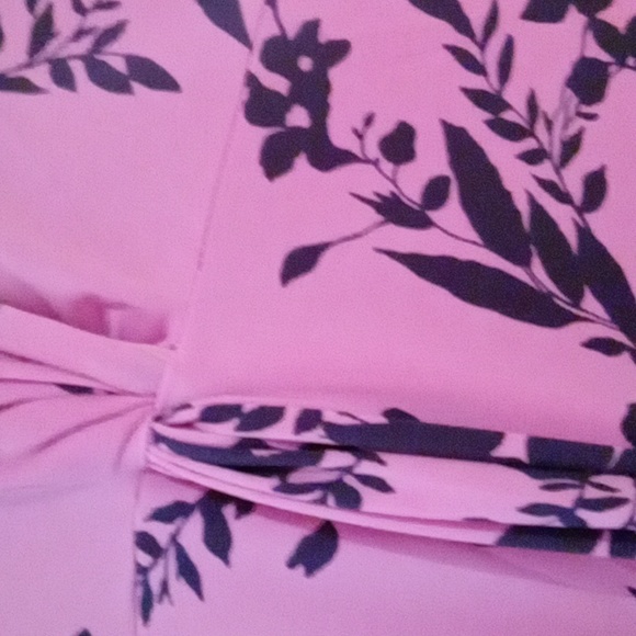 Dress - Picture 5 of 5